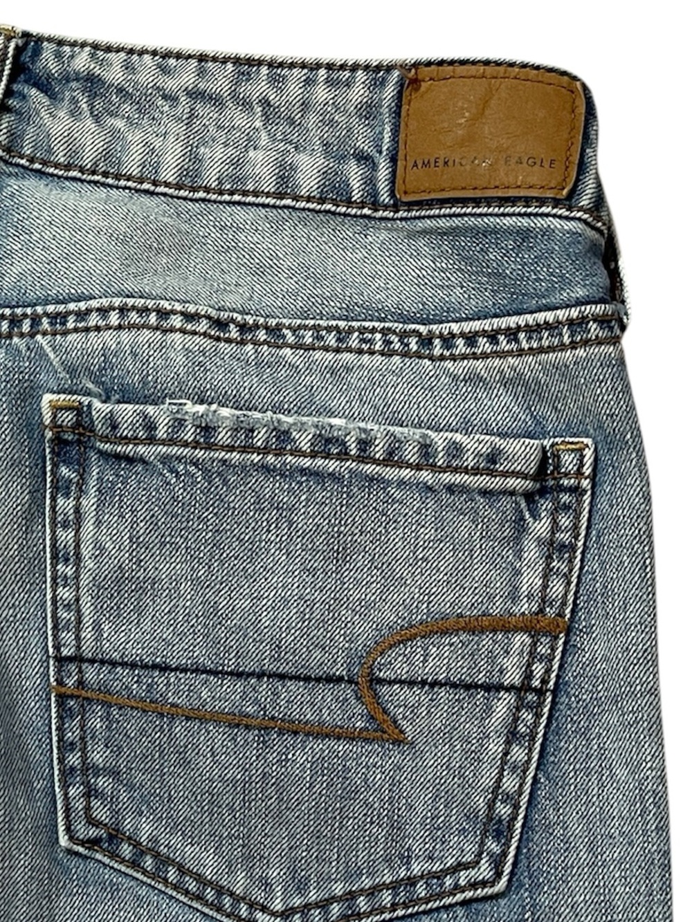 American Eagle Tomgirl Jeans Size 2 Regular Distressed Light Wash Boyfriend - Picture 4 of 6